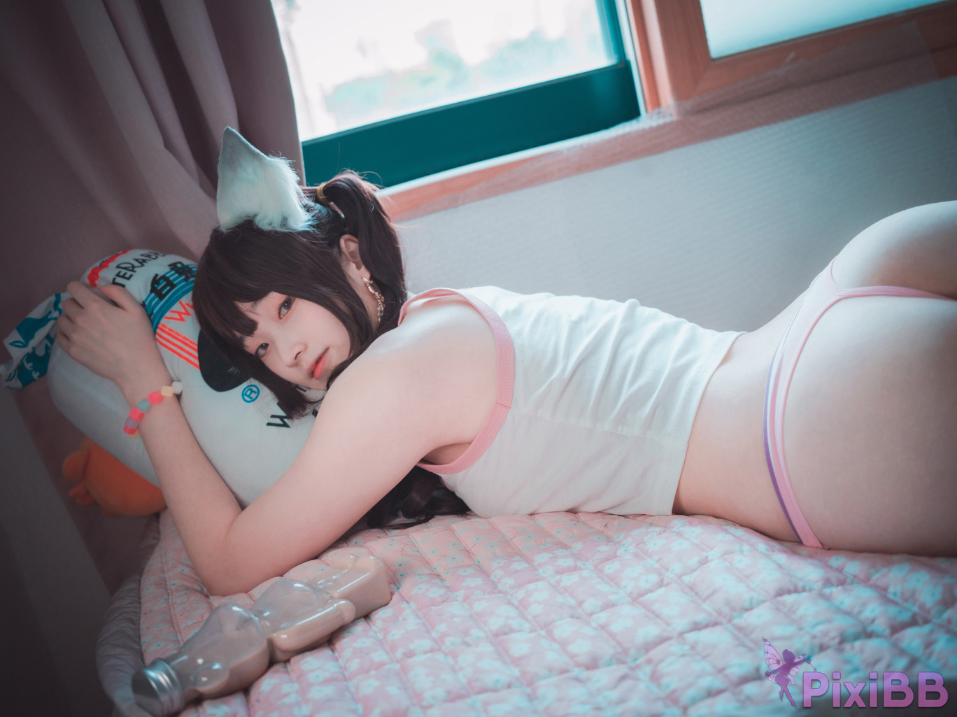 DJAWA Photo Bambi The cat I picked up turned into a girl PixiBB.COM 095