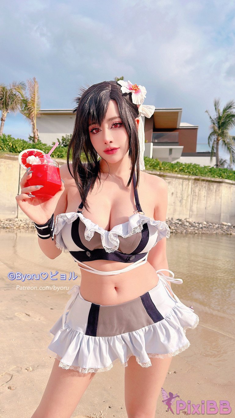 Coser Byoru Tifa FF7r Bikini PixiBB.COM 033