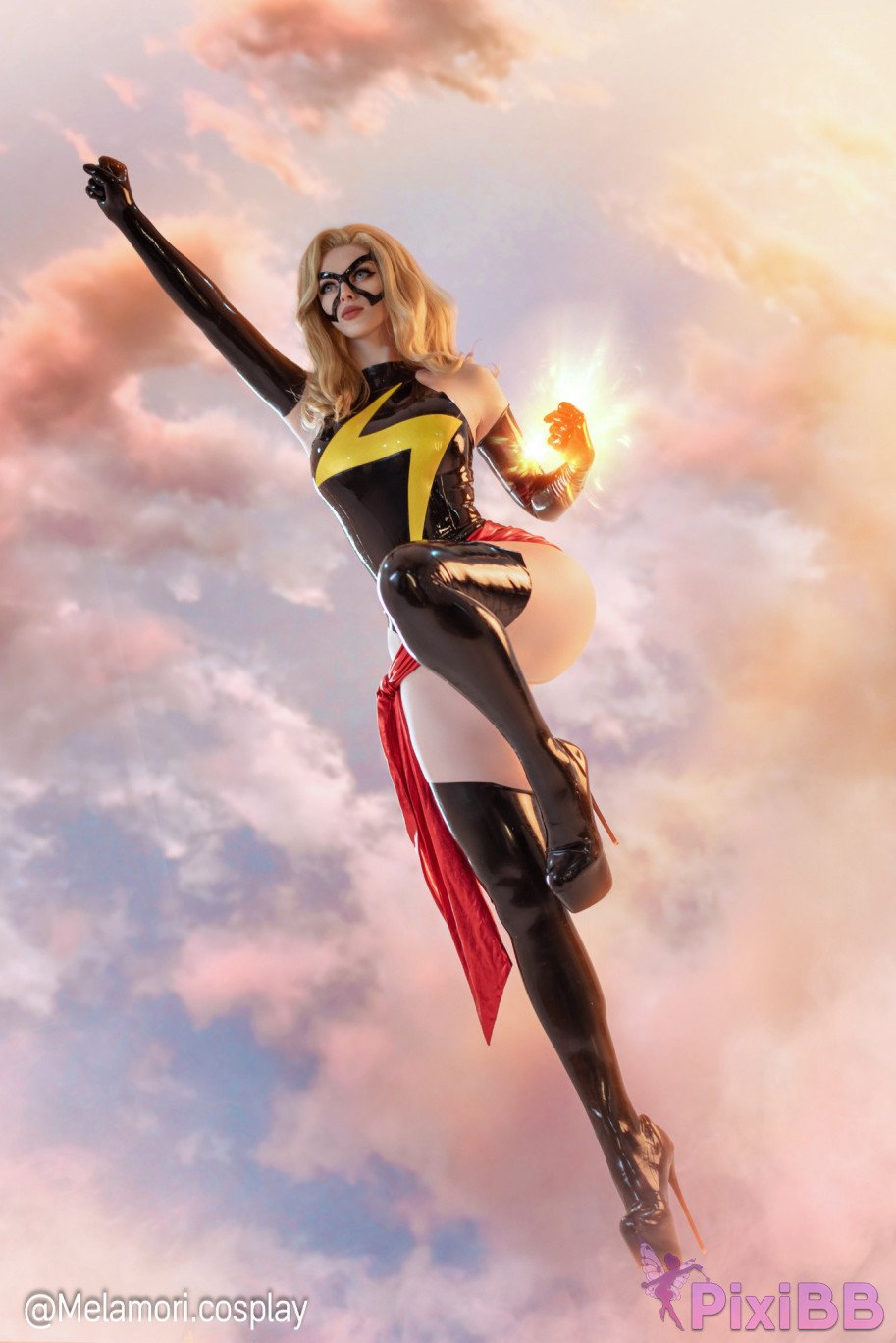 Lady Melamori Ms Marvel Captain Marvel PixiBB.COM 011