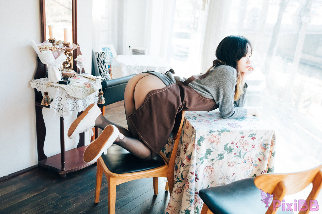 Loozy Bambi Cafe Alba PixiBB.COM 049