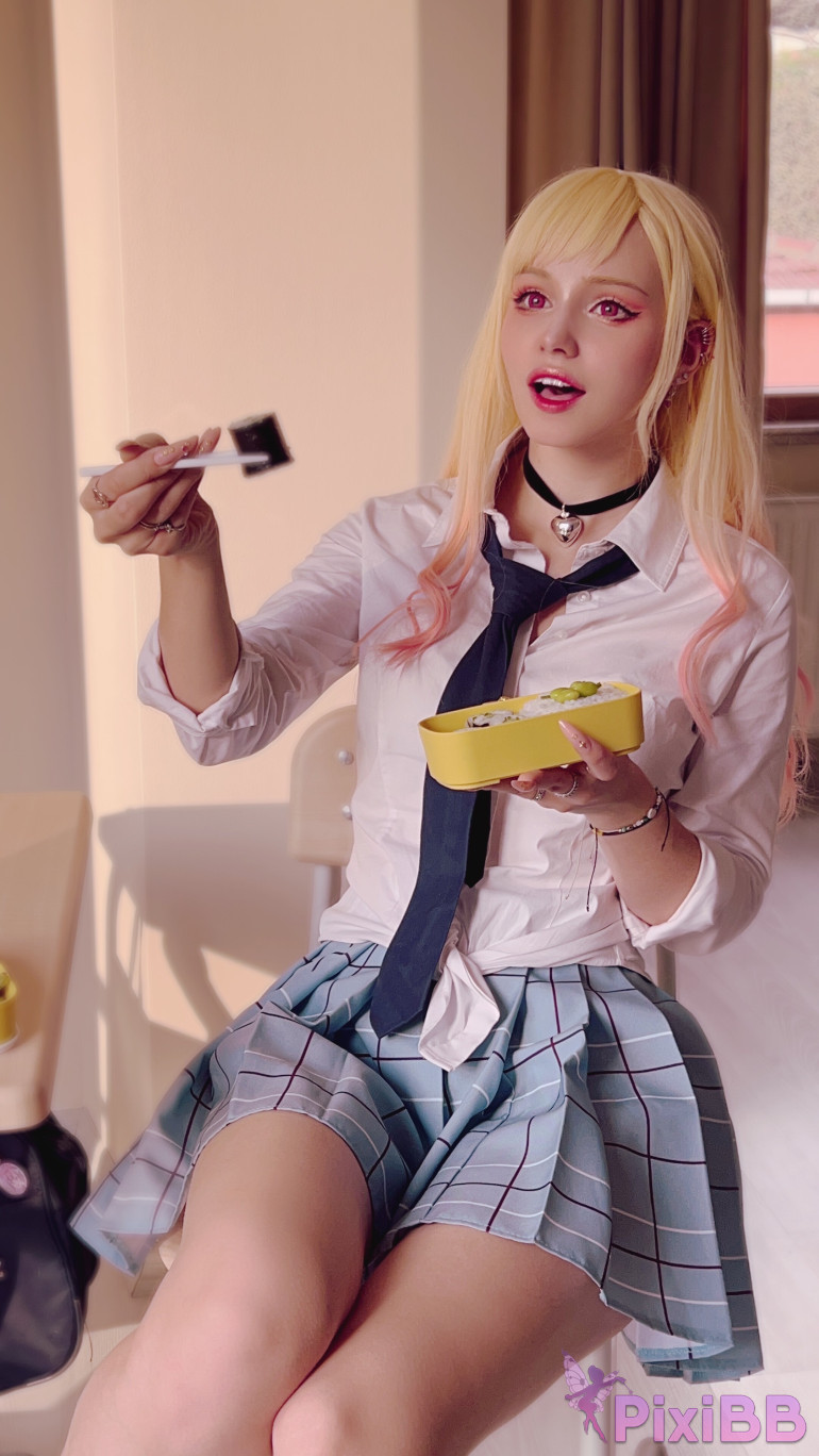 Shirogane sama Marin Kitagawa Set 2 Sono Bisque Doll wa Koi wo Suru PixiBB.COM 051