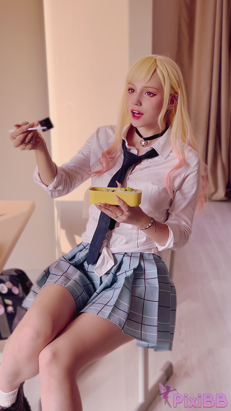 Shirogane sama Marin Kitagawa Set 2 Sono Bisque Doll wa Koi wo Suru PixiBB.COM 052